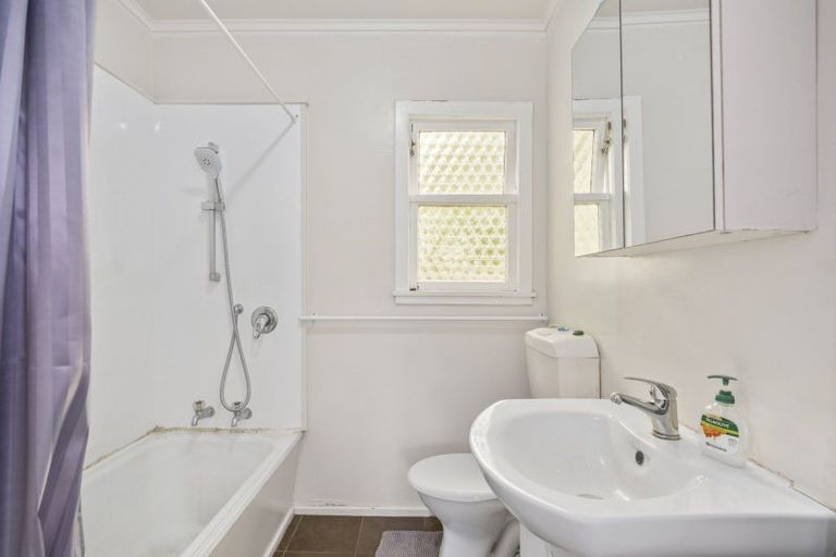 Photo of property in 104 Mansels Road, Parkvale, Tauranga, 3112