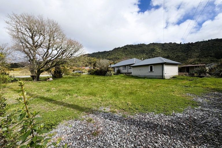 Photo of property in 313 Omoto Road, Kaiata, Greymouth, 7805