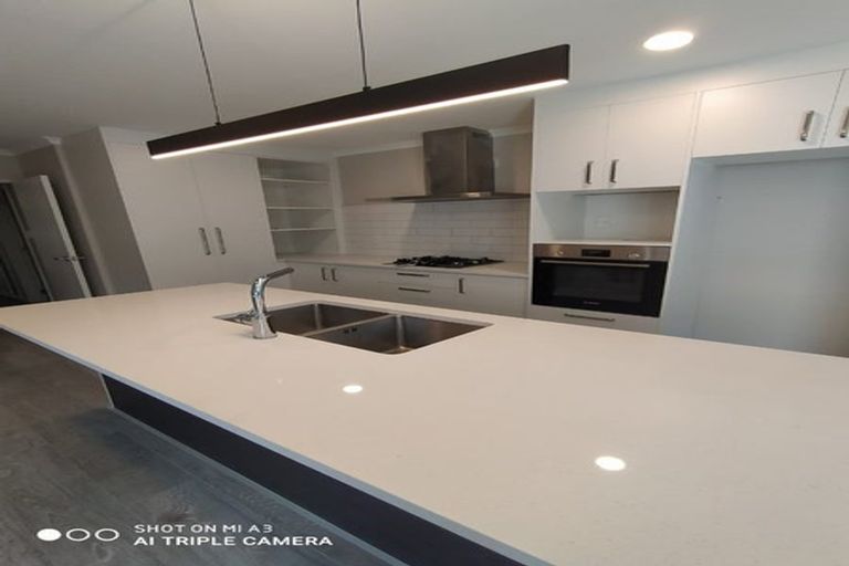 Photo of property in 30 Combat Street, Papakura, 2110