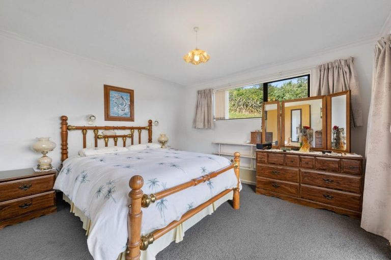 Photo of property in 5 Amelia Crescent, Waikawa, Picton, 7220