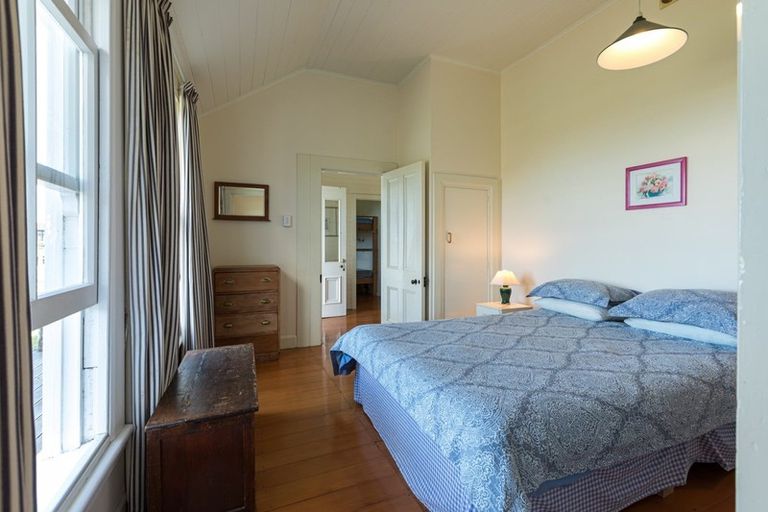 Photo of property in 2 Paua Place, Aramoana, Omakere, 4271