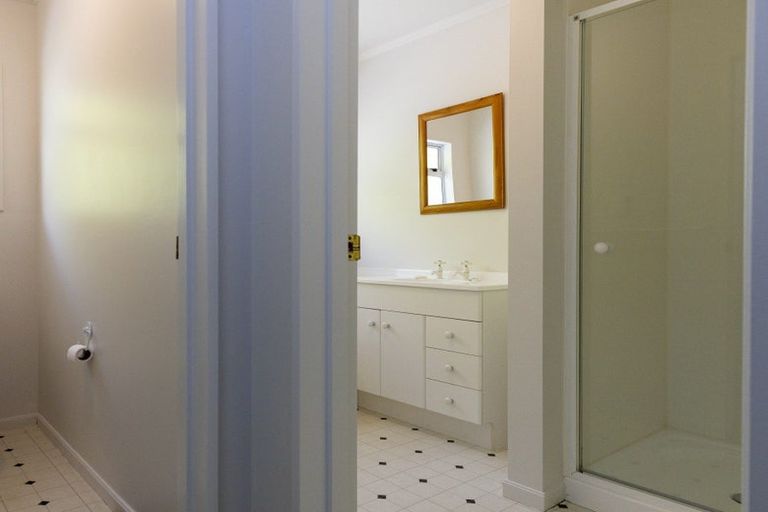 Photo of property in 8 Haines Grove, Rainbow Point, Taupo, 3330