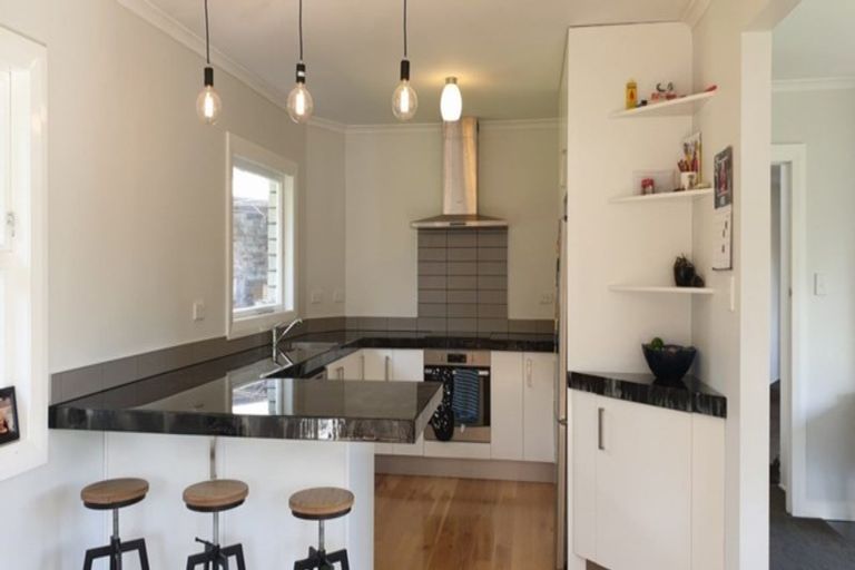 Photo of property in 3 Adrian Street, Stratford, 4332