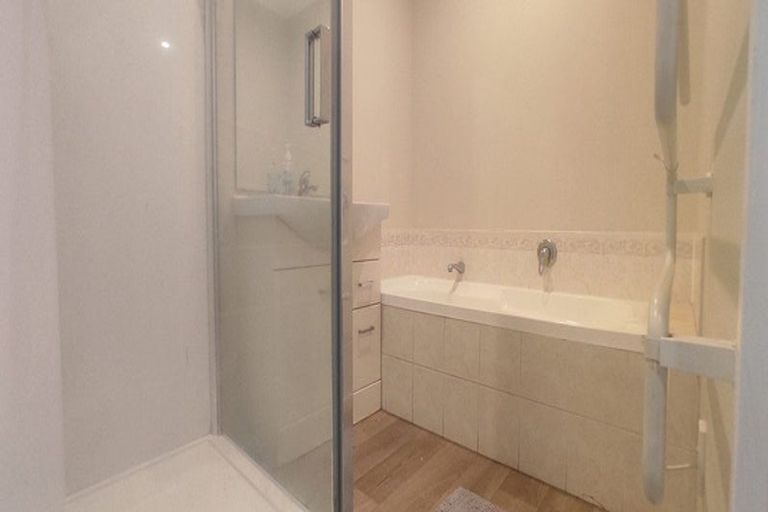 Photo of property in 3 Hibernian Drive, Ranui, Auckland, 0612