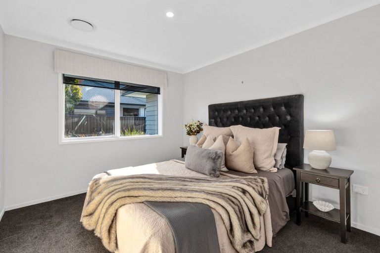 Photo of property in 48 Norfolk Drive, Cambridge, 3434