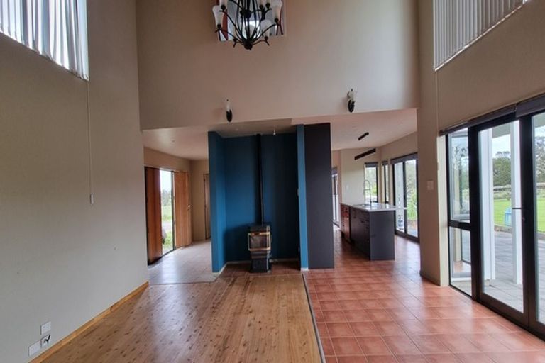 Photo of property in 256 Sutton Road, Drury, Papakura, 2584