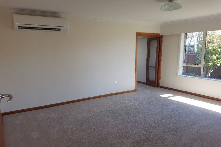 Photo of property in 1/83 Yaldhurst Road, Sockburn, Christchurch, 8042