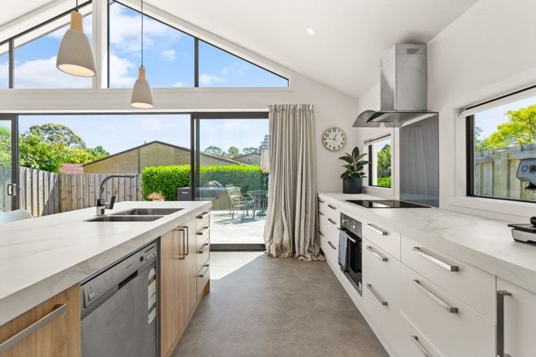 Photo of property in 8 Boundary Road, Kinmont Park, Mosgiel, 9024