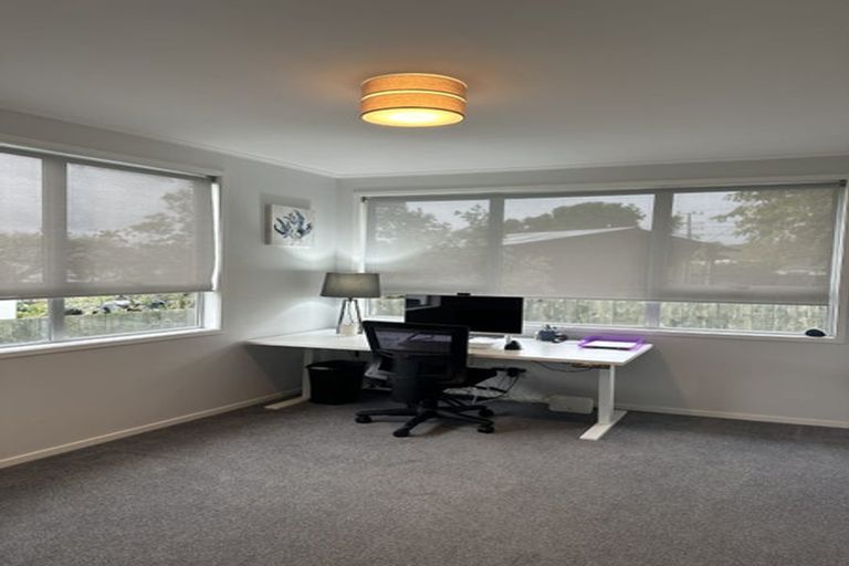 Photo of property in 121 Awaroa Road, Helensville, 0800