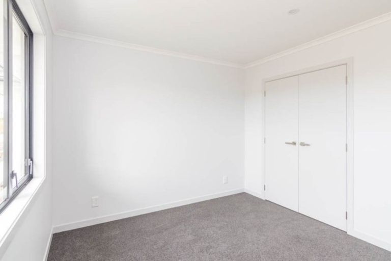 Photo of property in 35 Silicon Way, Fitzherbert, Palmerston North, 4410