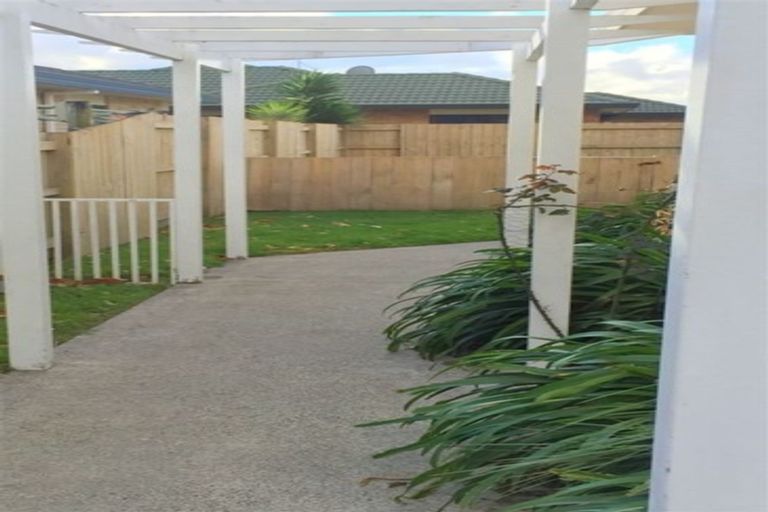 Photo of property in 321 Gravatt Road, Papamoa Beach, Papamoa, 3118