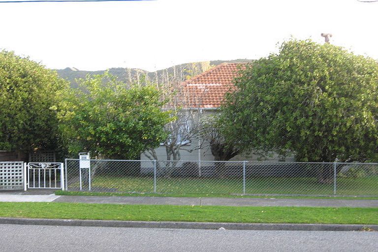 Photo of property in 115 Wilkie Crescent, Naenae, Lower Hutt, 5011