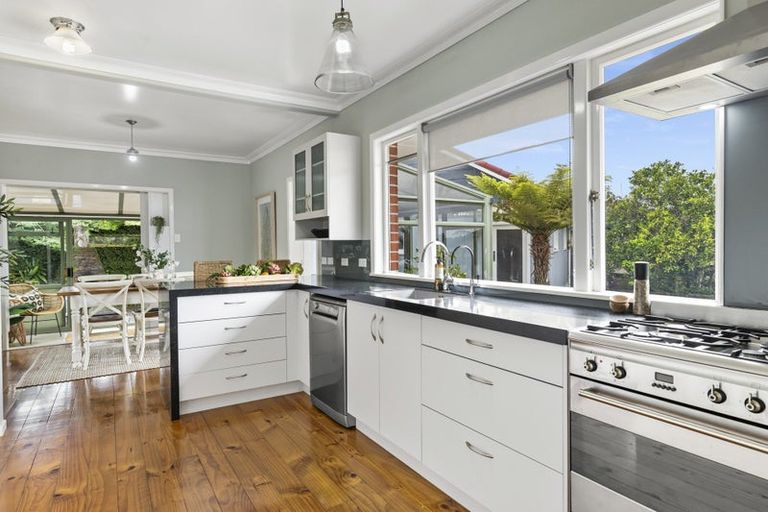 Photo of property in 2 Sunny Bay Road, Matua, Tauranga, 3110