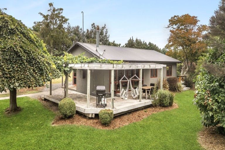 Photo of property in 103 Neudorf Road, Upper Moutere, 7175