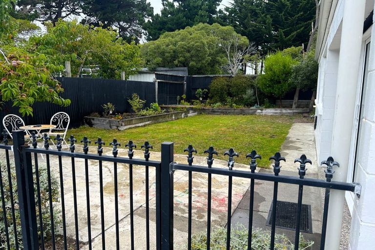 Photo of property in 2/41 Bowhill Road, New Brighton, Christchurch, 8083