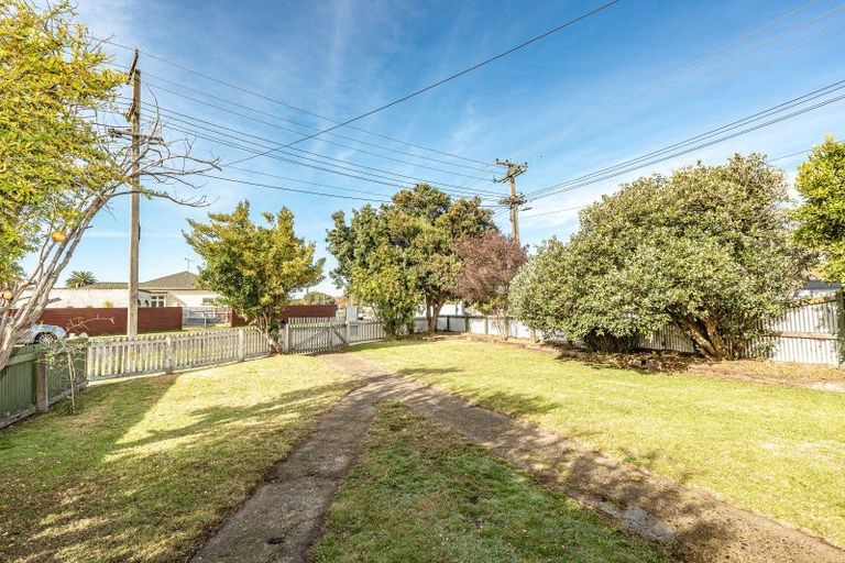 Photo of property in 22 Cambridge Street, Gonville, Whanganui, 4501