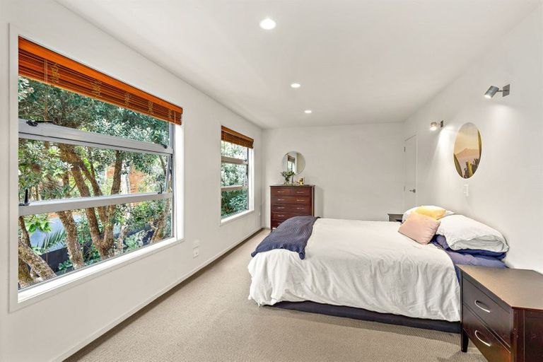 Photo of property in 9a Evelyn Place, Hillcrest, Auckland, 0627