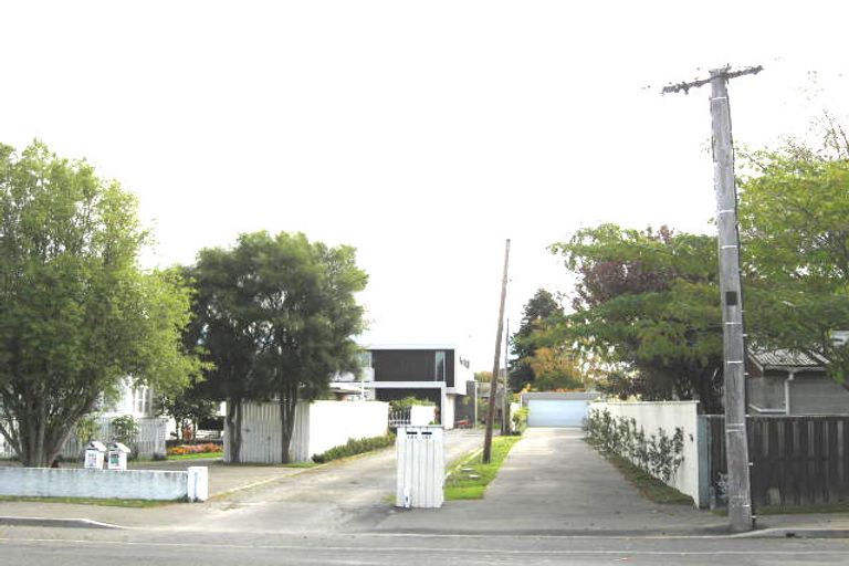 Photo of property in 243 Ilam Road, Ilam, Christchurch, 8041