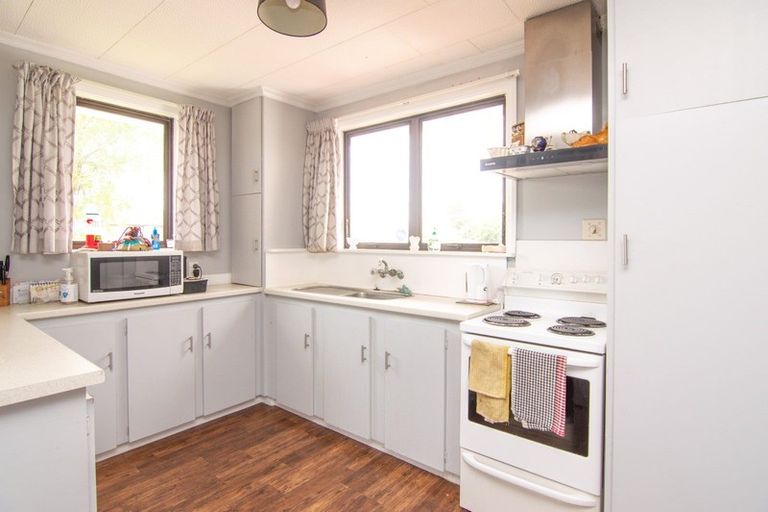 Photo of property in 12 Rochester Street, Awapuni, Palmerston North, 4412