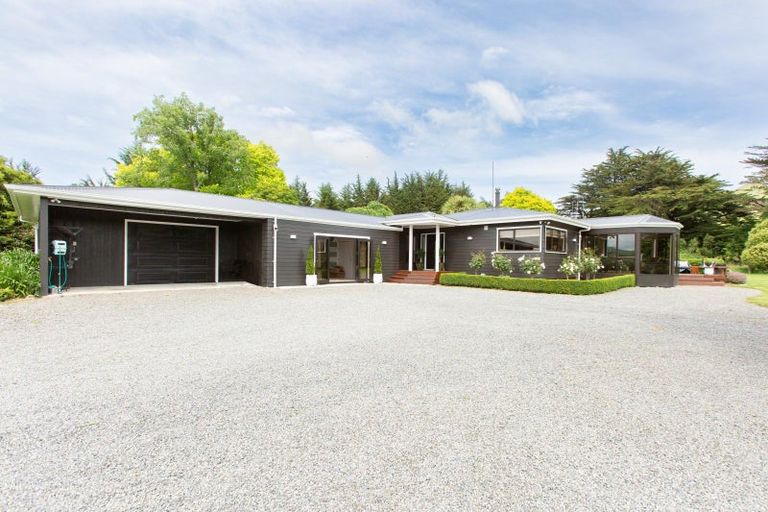 Photo of property in 685 Waitahora Road, Waitahora, Dannevirke, 4971