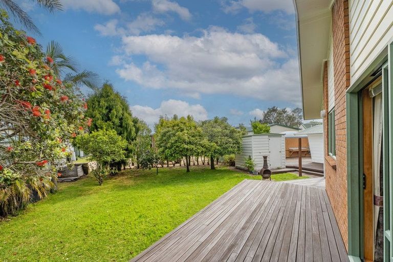 Photo of property in 7 Martin Place, Cooks Beach, Whitianga, 3591