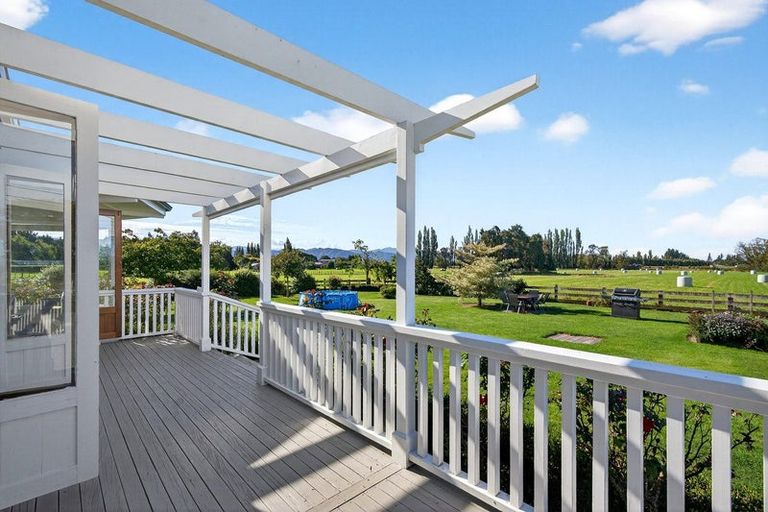 Photo of property in 23a Hupenui Road, Ahikouka, Greytown, 5794