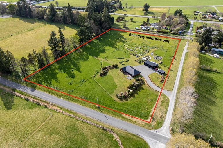 Photo of property in 24 Opuha Street, Orari, Geraldine, 7992