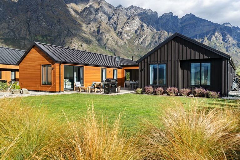 Photo of property in 2 Big Valley Drive, Jacks Point, Queenstown, 9371