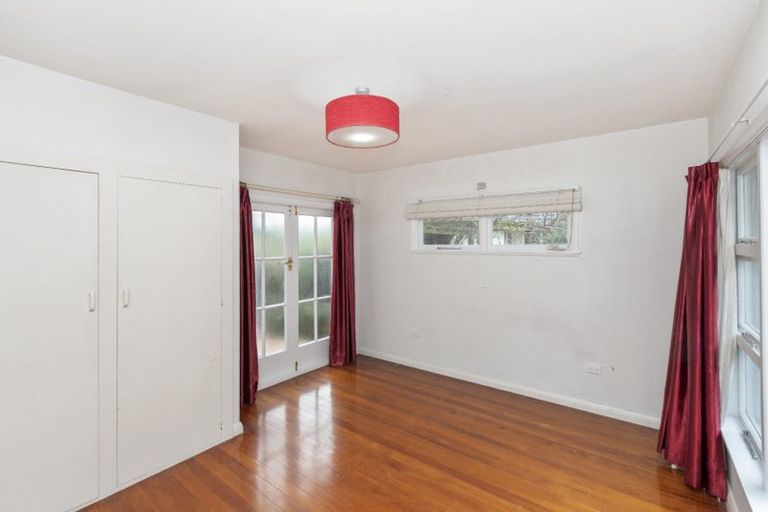 Photo of property in 1/215 Memorial Avenue, Burnside, Christchurch, 8053