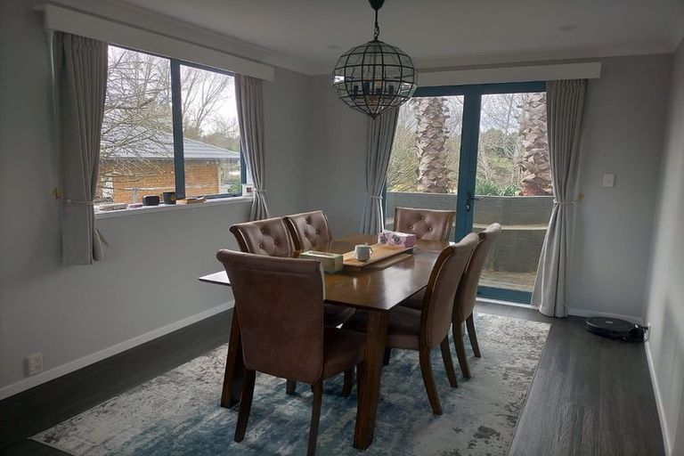 Photo of property in 10 Crannog Fen, Wattle Downs, Auckland, 2103