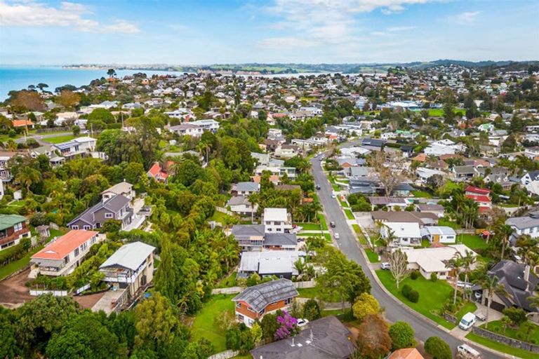 Photo of property in 46 The Circle, Manly, Whangaparaoa, 0930