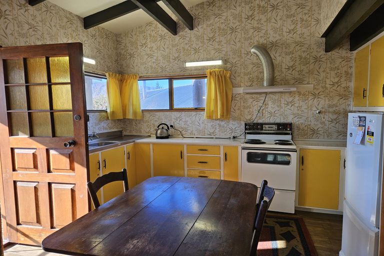 Photo of property in 28 Scott Street, Lake Tekapo, 7999