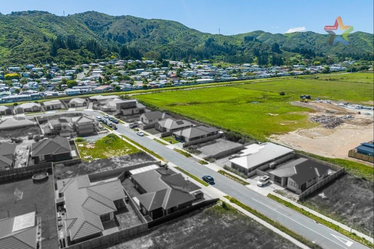 Photo of property in 9 Te Ara O Toroa, Wainuiomata, Lower Hutt, 5014