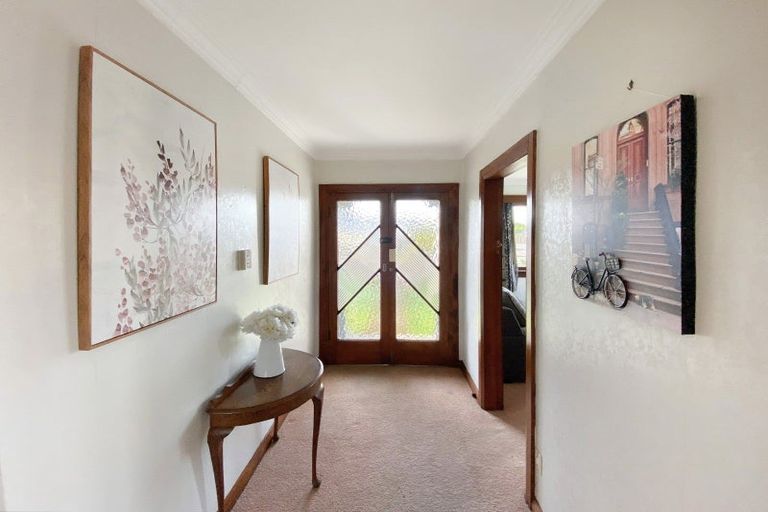 Photo of property in 11 Trafalgar Street, Dannevirke, 4930