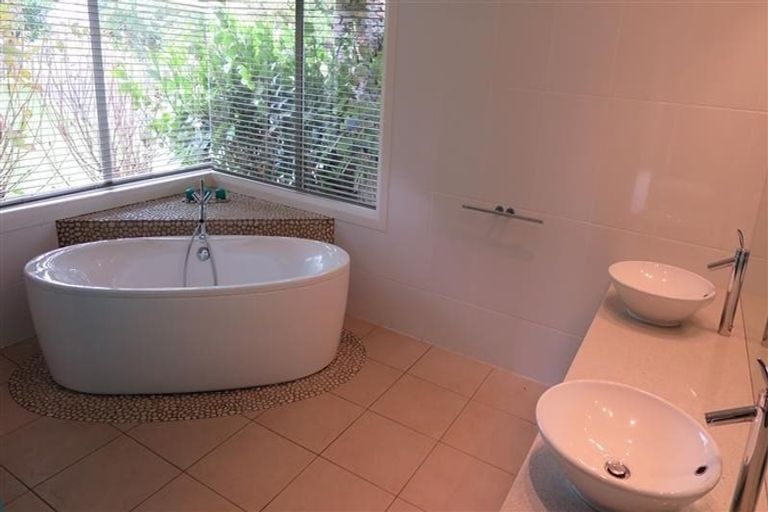 Photo of property in 38 William Potter Lane, Karaka, Papakura, 2580