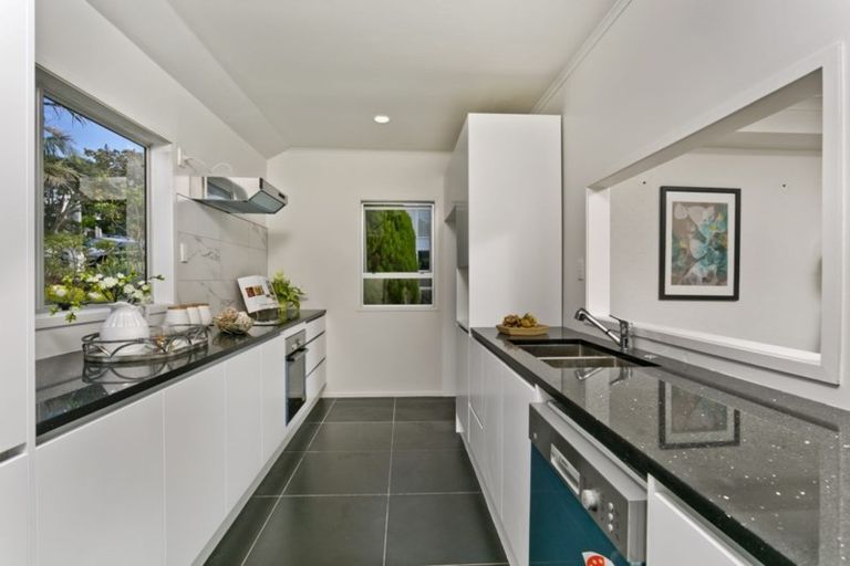 Photo of property in 65 Churchill Road, Murrays Bay, Auckland, 0630