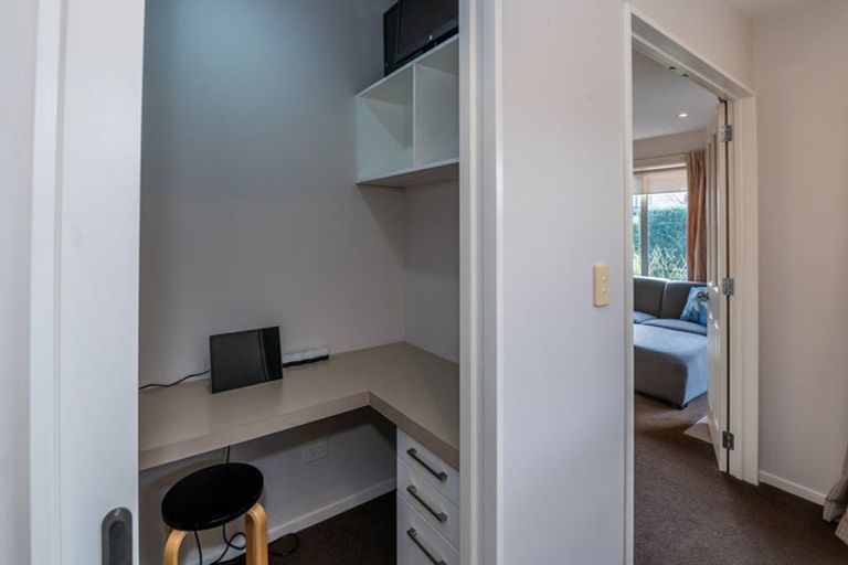 Photo of property in 2 Levinge Lane, Hillmorton, Christchurch, 8024