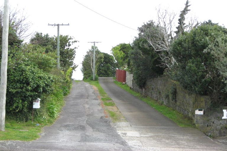 Photo of property in 106b Seaview Road, Westown, New Plymouth, 4310