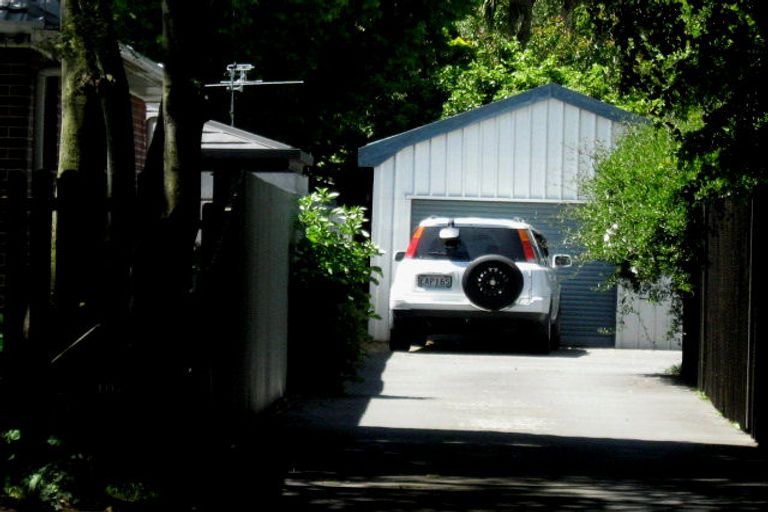 Photo of property in 10a Oakhurst Place, Russley, Christchurch, 8042