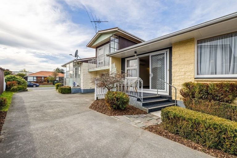Photo of property in 2/4 Apollo Place, Papanui, Christchurch, 8052