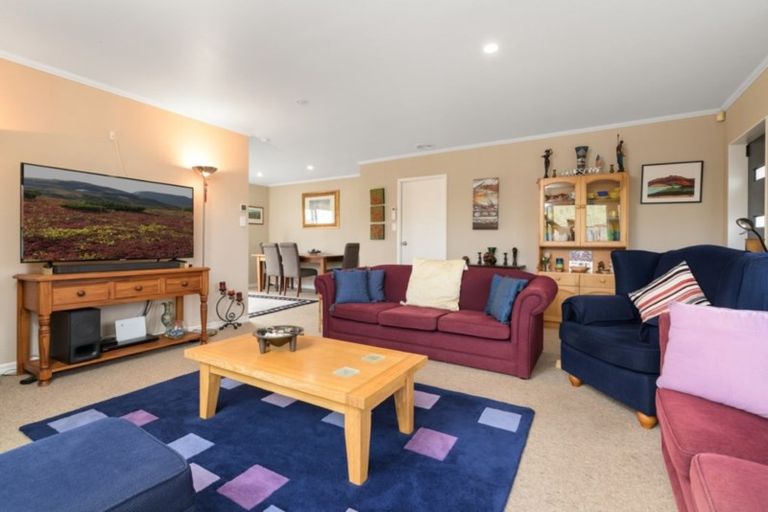 Photo of property in 315 Gravatt Road, Papamoa Beach, Papamoa, 3118