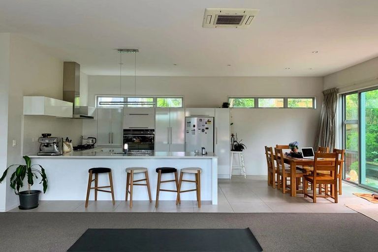 Photo of property in 91a Hebron Road, Waiake, Auckland, 0630
