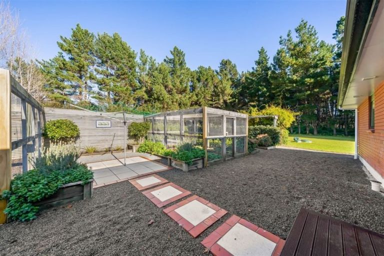 Photo of property in 92 Katherine Mansfield Drive, Whitemans Valley, Upper Hutt, 5371