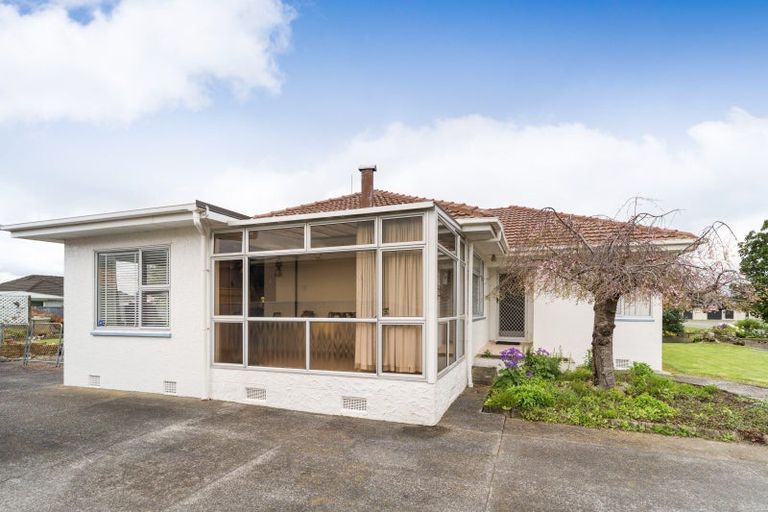 Photo of property in 21 Gloucester Street, Takaro, Palmerston North, 4412
