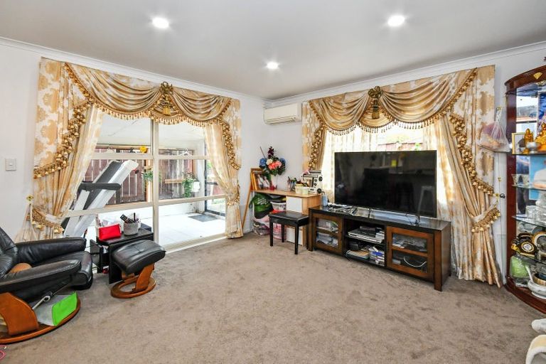 Photo of property in 362 Chapel Road, Flat Bush, Auckland, 2016