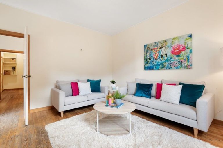 Photo of property in 117a Glenmore Street, Kelburn, Wellington, 6012