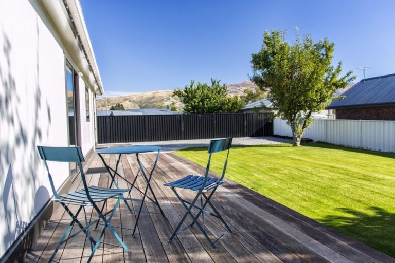 Photo of property in 103a Molyneux Avenue, Cromwell, 9310