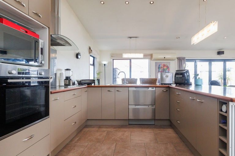 Photo of property in 1b Carthew Street, Feilding, 4702