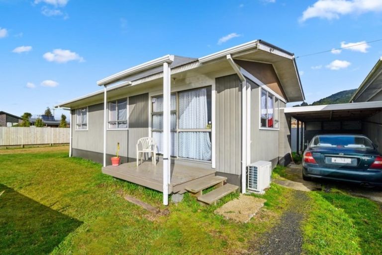 Photo of property in 11 Isobel Street, Fairy Springs, Rotorua, 3015