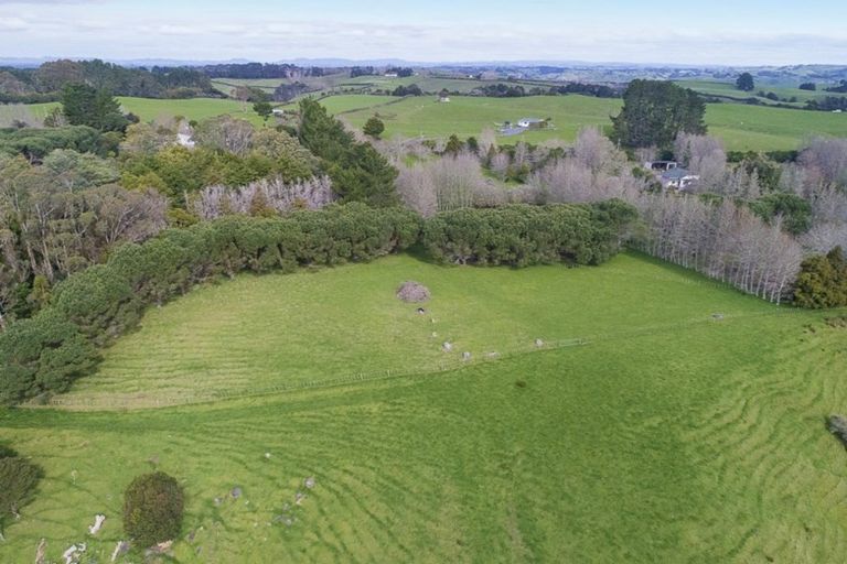 Photo of property in 92 Brewster Road, Pukekawa, Tuakau, 2696
